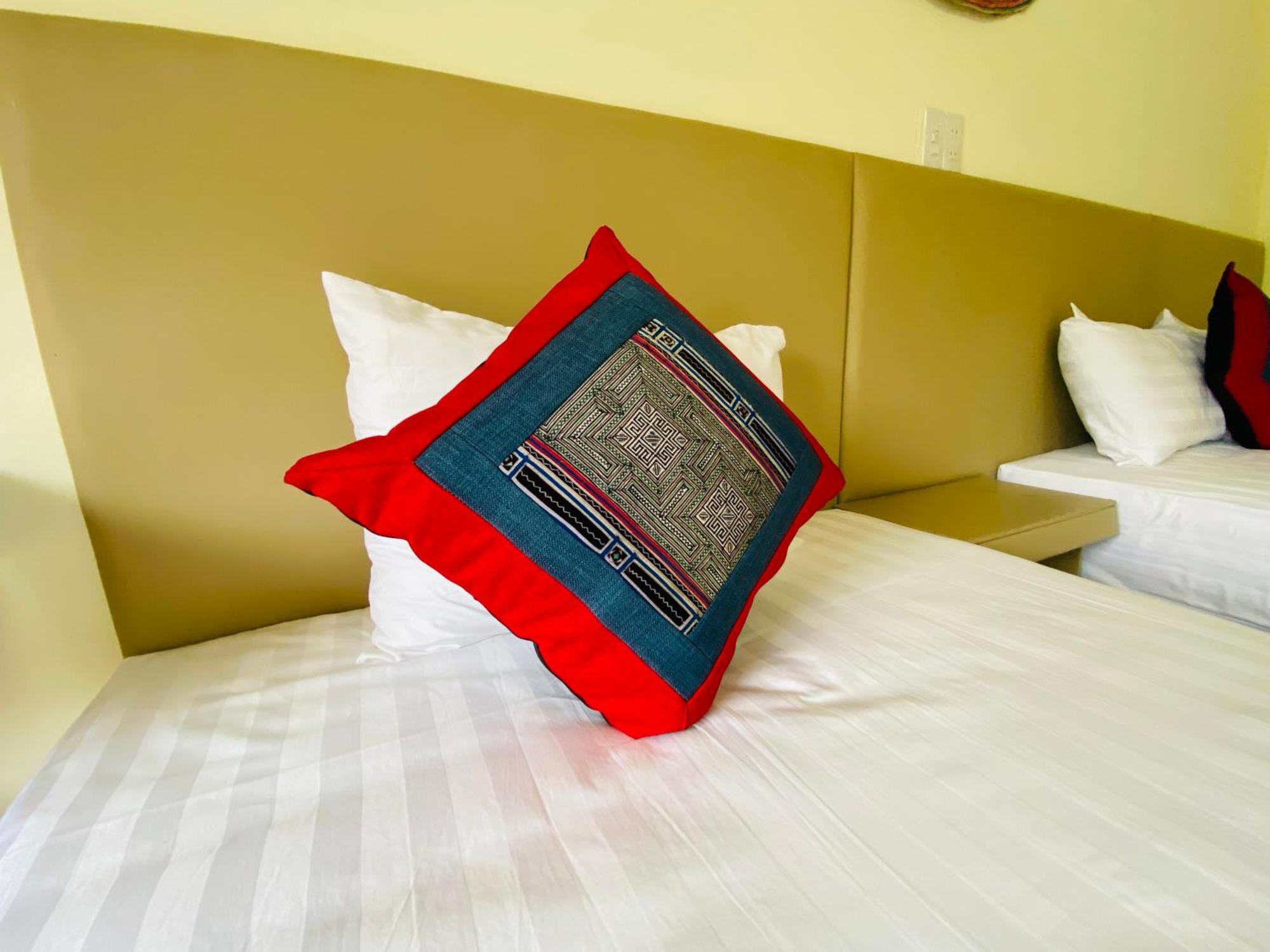 Ba Be Legend Hotel Екстер'єр фото